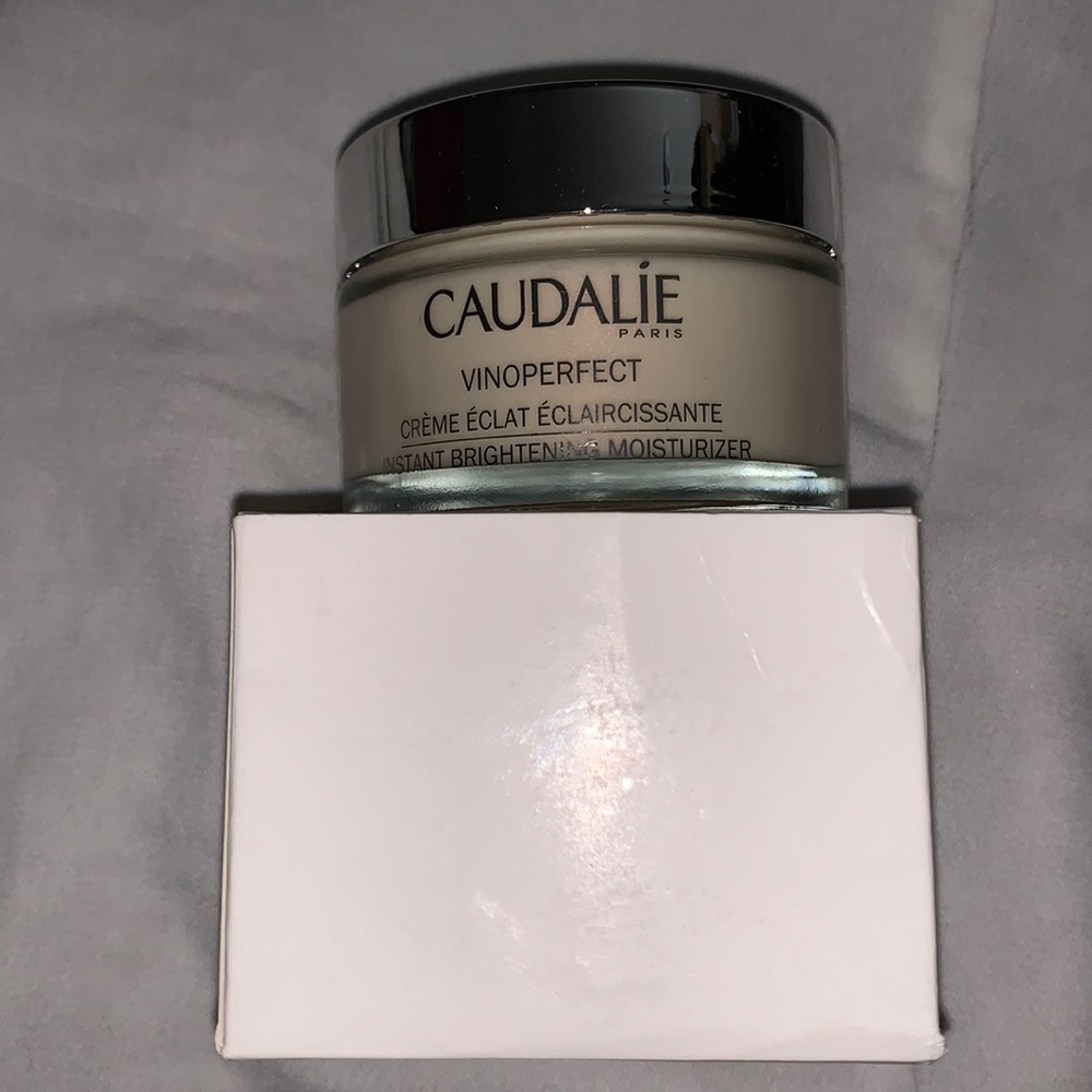 Caudalie Instant Brightening moisturizer